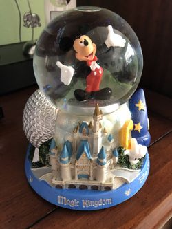 Disney globe