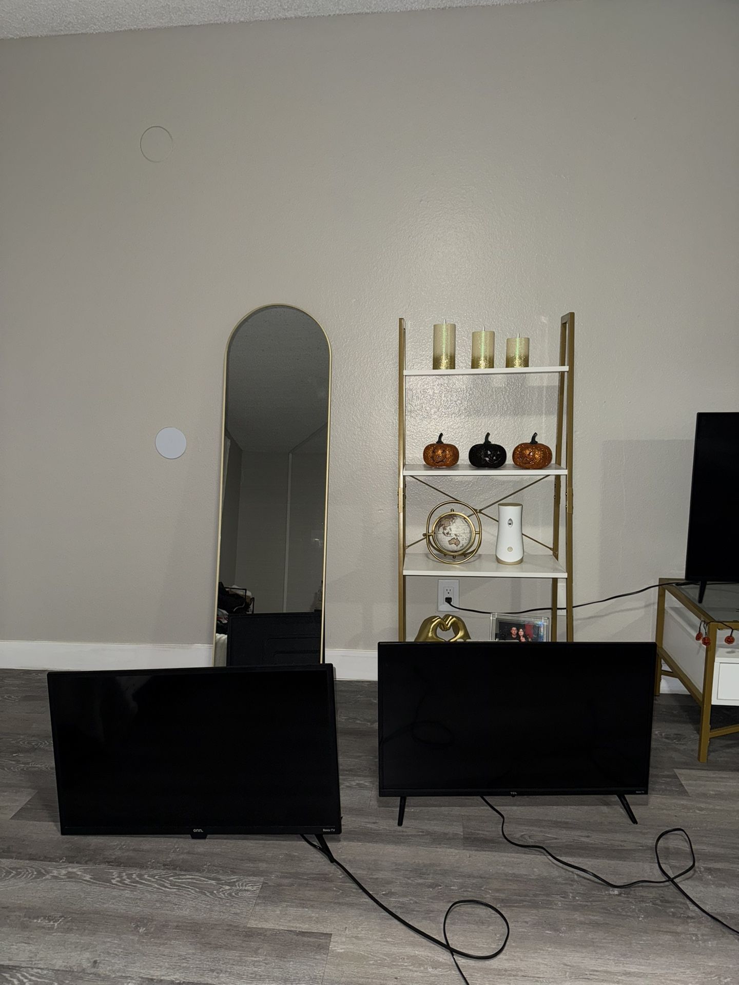 Onn TV & TCL TV For Sale !!!