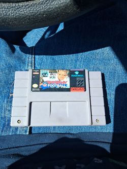 Super Nintendo's Troy aikman football video game
