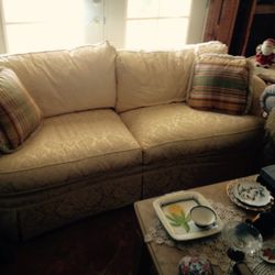 THOMASVILLE SOFA