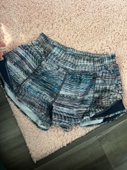Lululemon shorts size 2