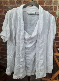 SAG Harbor Women's Summer Tops: White textured top- Size Large