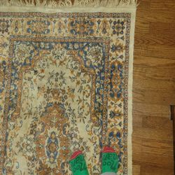 Rug ,Blue /Red /Khaki