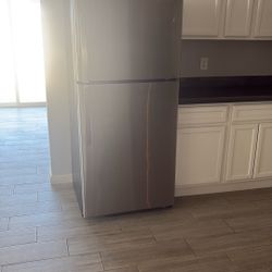 GE Stainless Still Fridge