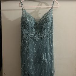 Prom Beautiful Seafoam Green dress 
