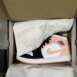 Jordan 1 Mid Size 13