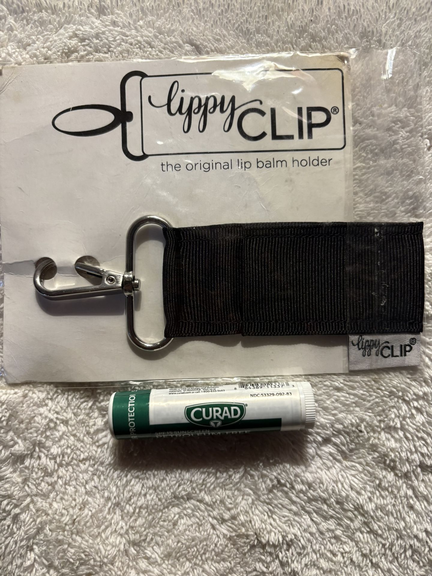 Lippy Clip Lip Balm Holder and Curad Petroleum-Free Lip Balm *New 