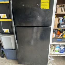 Black refrigerator Top Freezer
