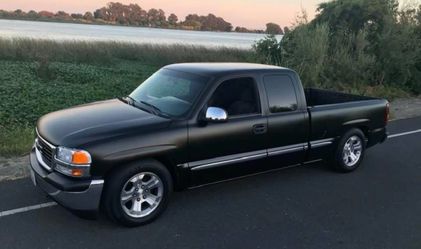 2002 GMC Sierra SLE Custom Extended Cab 4.8L Satin Black - Lowered 6” Belltech (Classic)