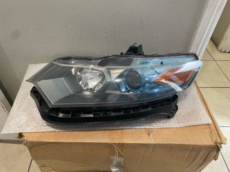 2010-2011 Honda insight left headlight