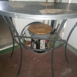 Entry Table + Mirror 