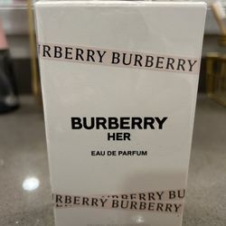 Burberry her Women’s Perfume 