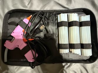 Hot Glue Gun + 28 Glue Sticks
