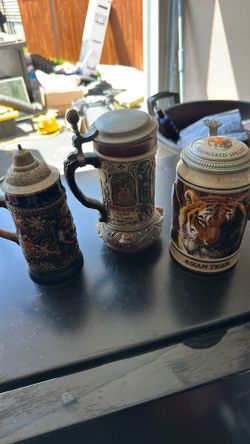 2 1970s Beer Steins and 1 1989 Bud Stein