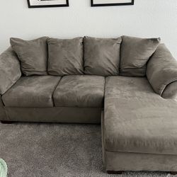 Super Comfy Loveseat W/ Chaise 