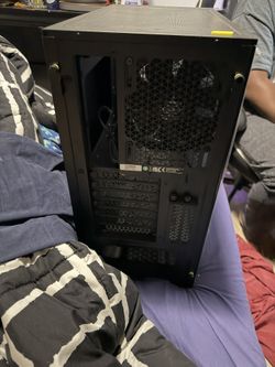 Corsair 7000D Airflow Tempered Glass Mid-Tower ATX Case,