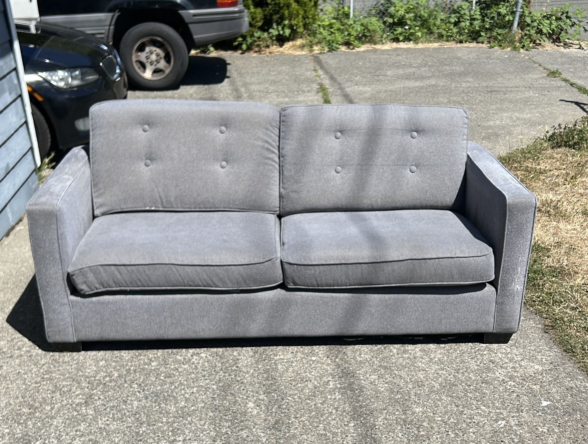 Custom Craft Haro Sofa
