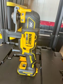 DEWALT 20V XR Brushless Oscillating Multi-Tool