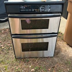 Free For Parts Whirlpool Gold Microwave/Oven Wall Unit 