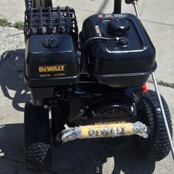 4400 Dewalt Power Washer Gas 