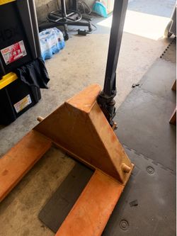 Pallet jack