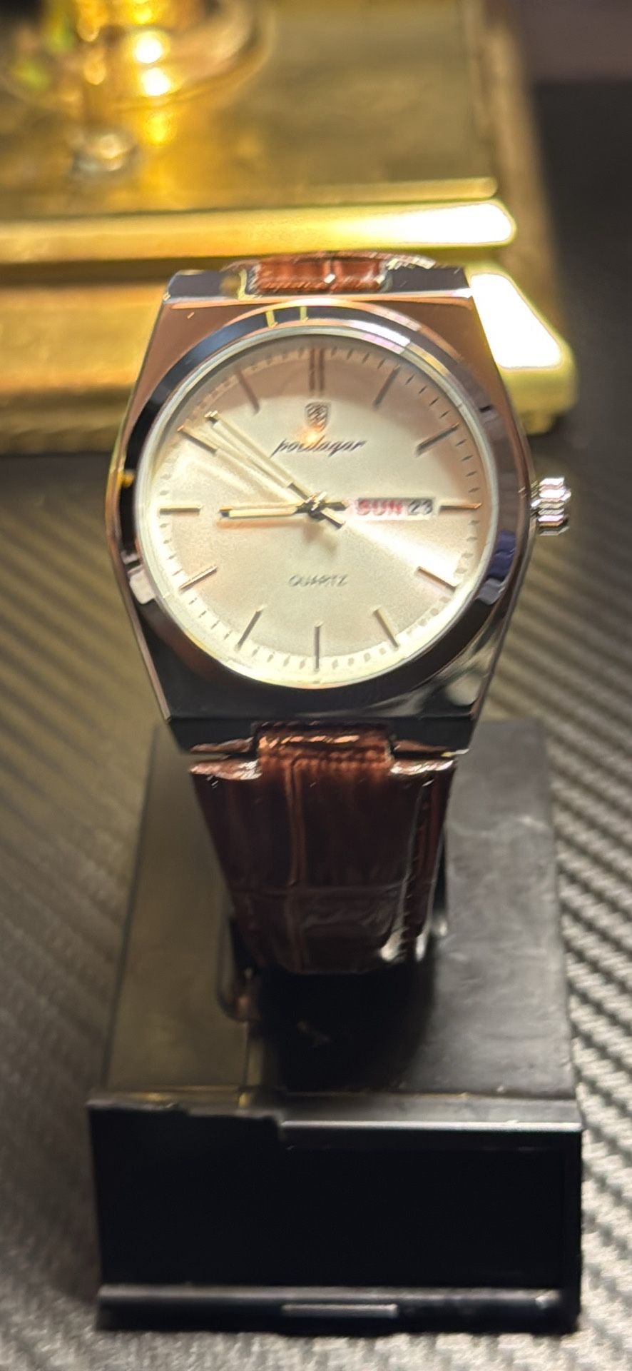 Poedagar Watch