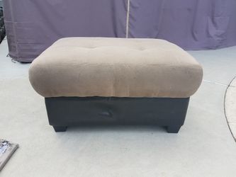 Seat the open for storage