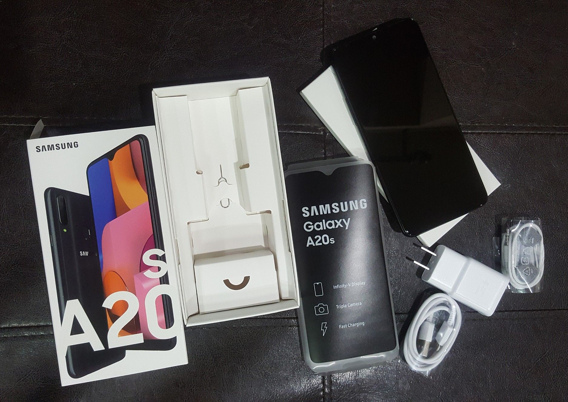 Brand new Samsung galaxy A20s unlocked 32 GB