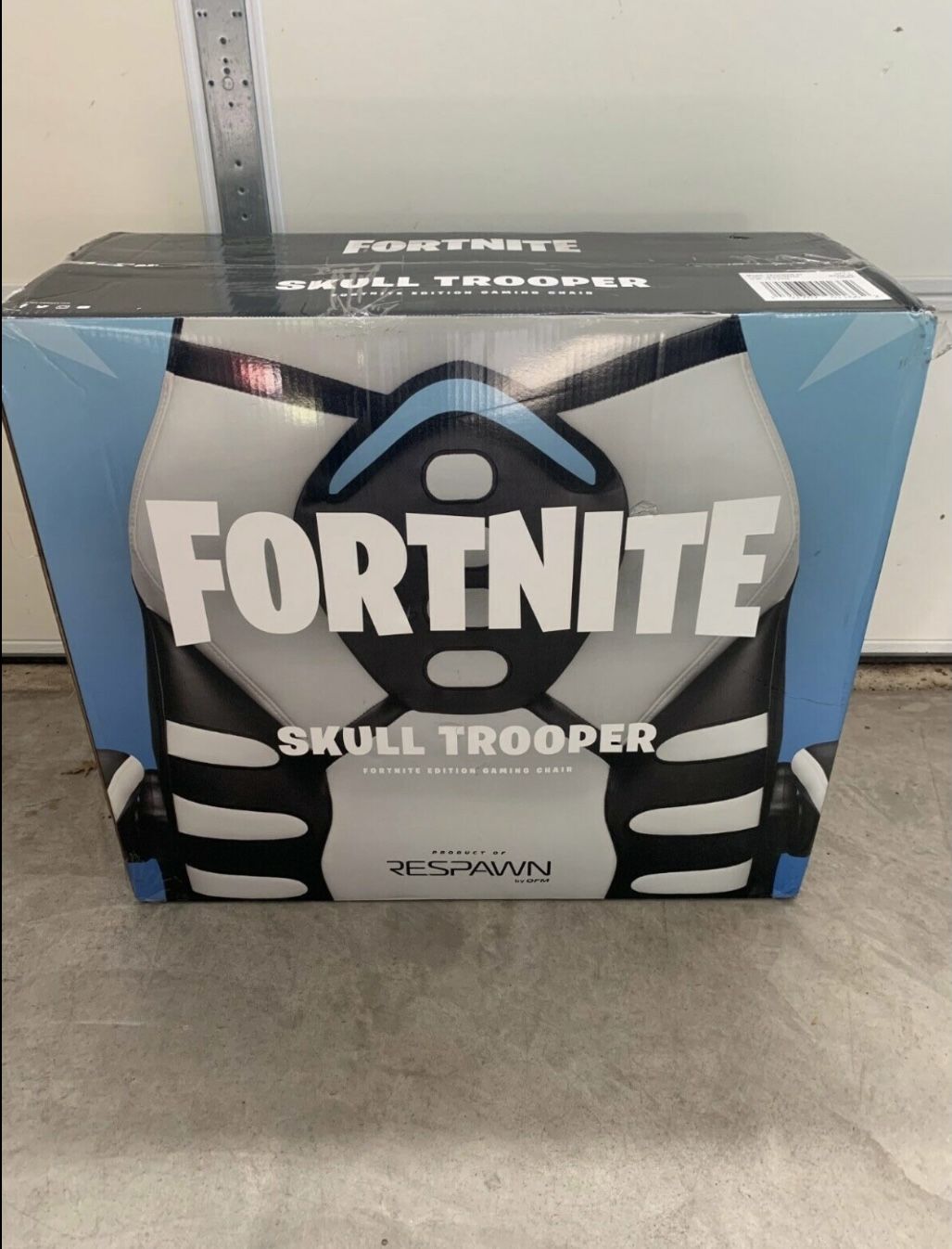 Fortnite by RESPAWN Skull Trooper-V Gaming Chair Brand New In box // $150 can deliver