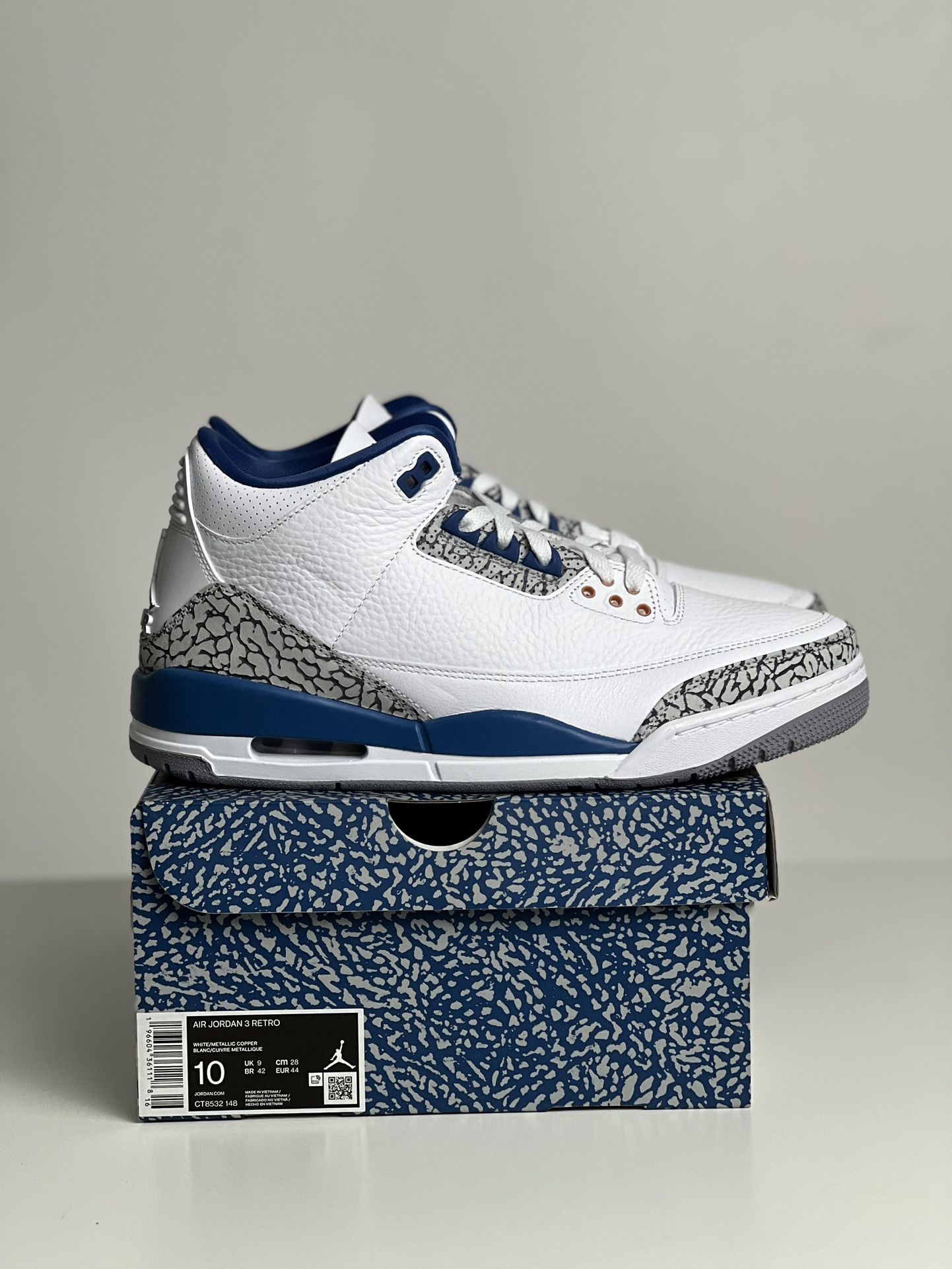 Nike Air Jordan 3 Retro True Blue Cement Grey