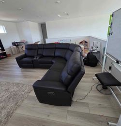 New gray recliner sectional couch / free delivery