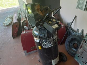 Cambell Hausfeld compressor