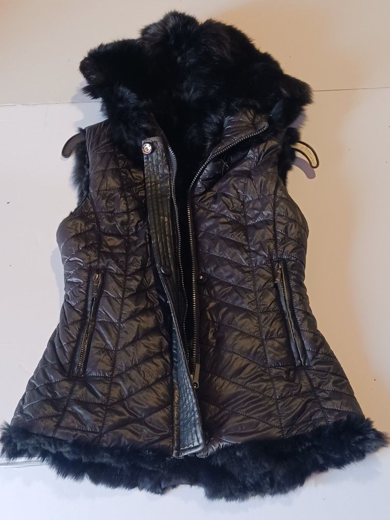 BCBG maxazria Becca vest hooded genuine fur reversible in grey M gently preloved