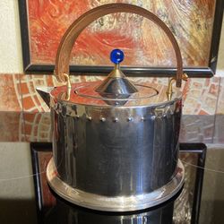 Tea Kettle Pot.  C. Jorgensen Ottoni Design