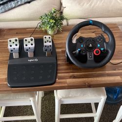 Logitech G29 steering wheel PS5/PC