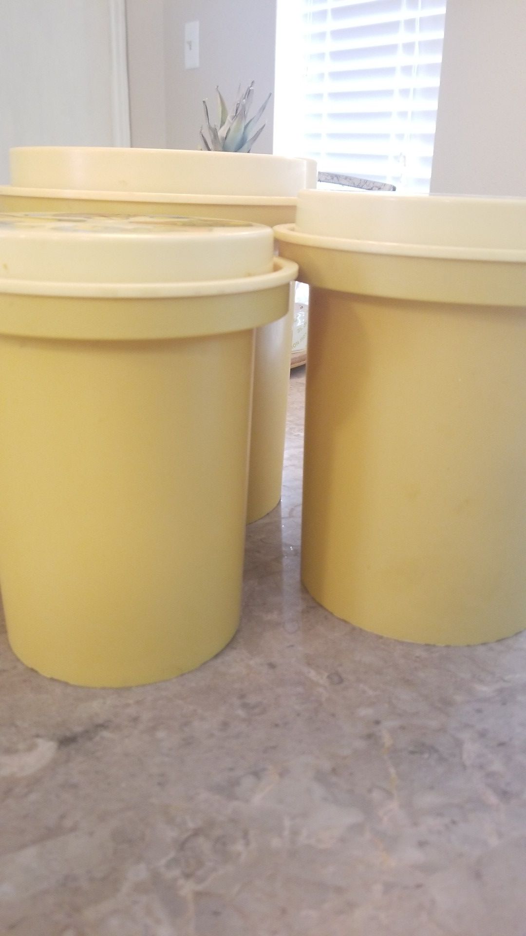 4 piece vintage storage containers for Sale in Houston, TX OfferUp