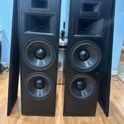 LIKE NEW KLIPSCH KLF-20 FLOORSTANDING SPEAKER, DUAL 10” WOOFERS( PAIR). MADE IN USA 