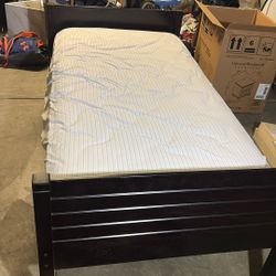 Twin Size Frame & Bed