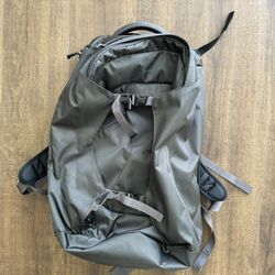 Osprey Farpoint 40L Backpack + Packing Cubes & Pouch Set Bundle