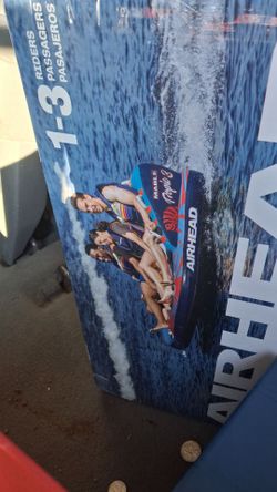 Brand new 3 person float