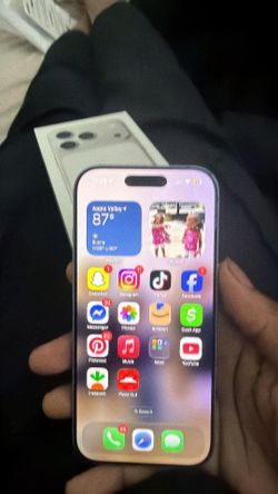 iPhone 17
