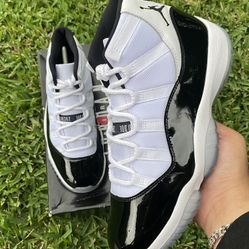 Jordan 11 Concord size 9