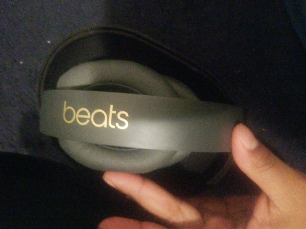 Beats studio 3