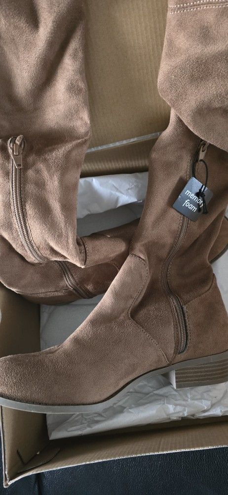 Women's Long Boots Size 9 New