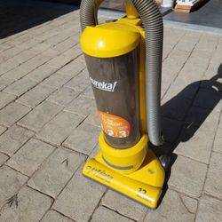 $15 Compact And Powerful Vacuum