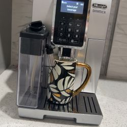De'Longhi Dinamica Coffee Machine - Perfect Condition - Like New ↓