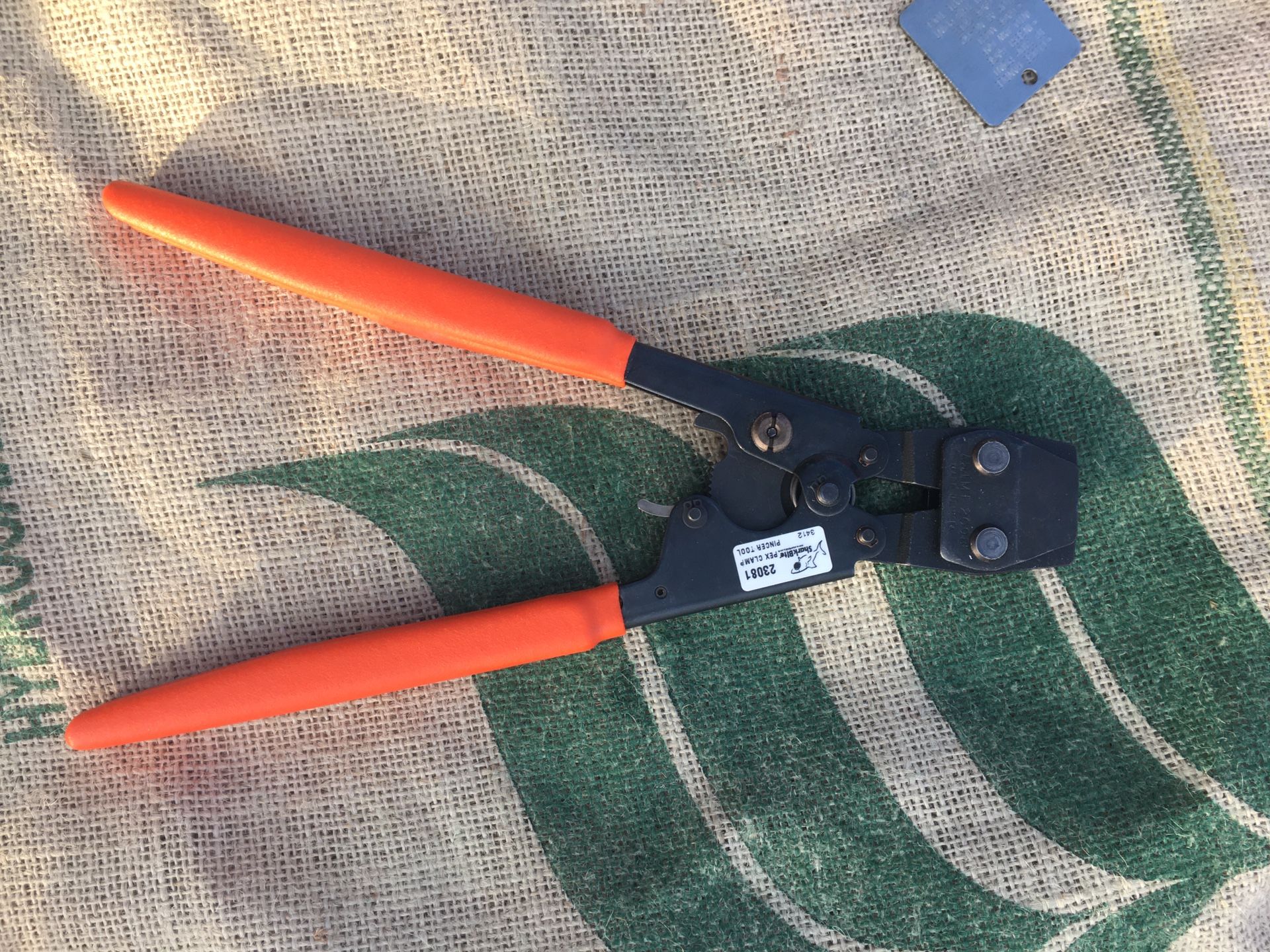 Sharkbite 23081 FullSize Stainless Steel PEX Clamp Ring Tool New for