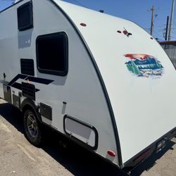2021 Braxton Creek Bushwhacker Plus 18ft travel trailer must see