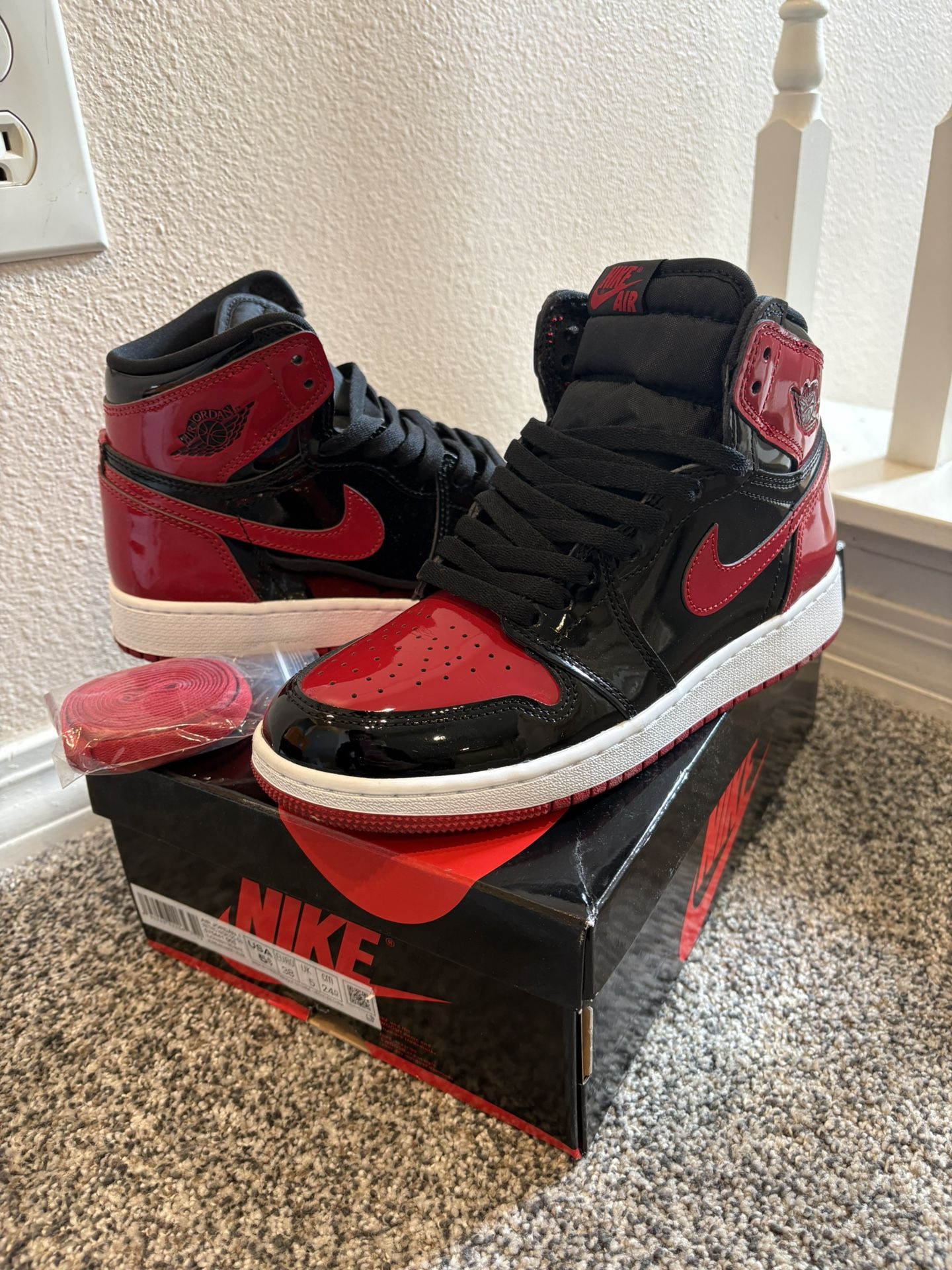 Air Jordan 1 Retro High OG 'Patent Bred'