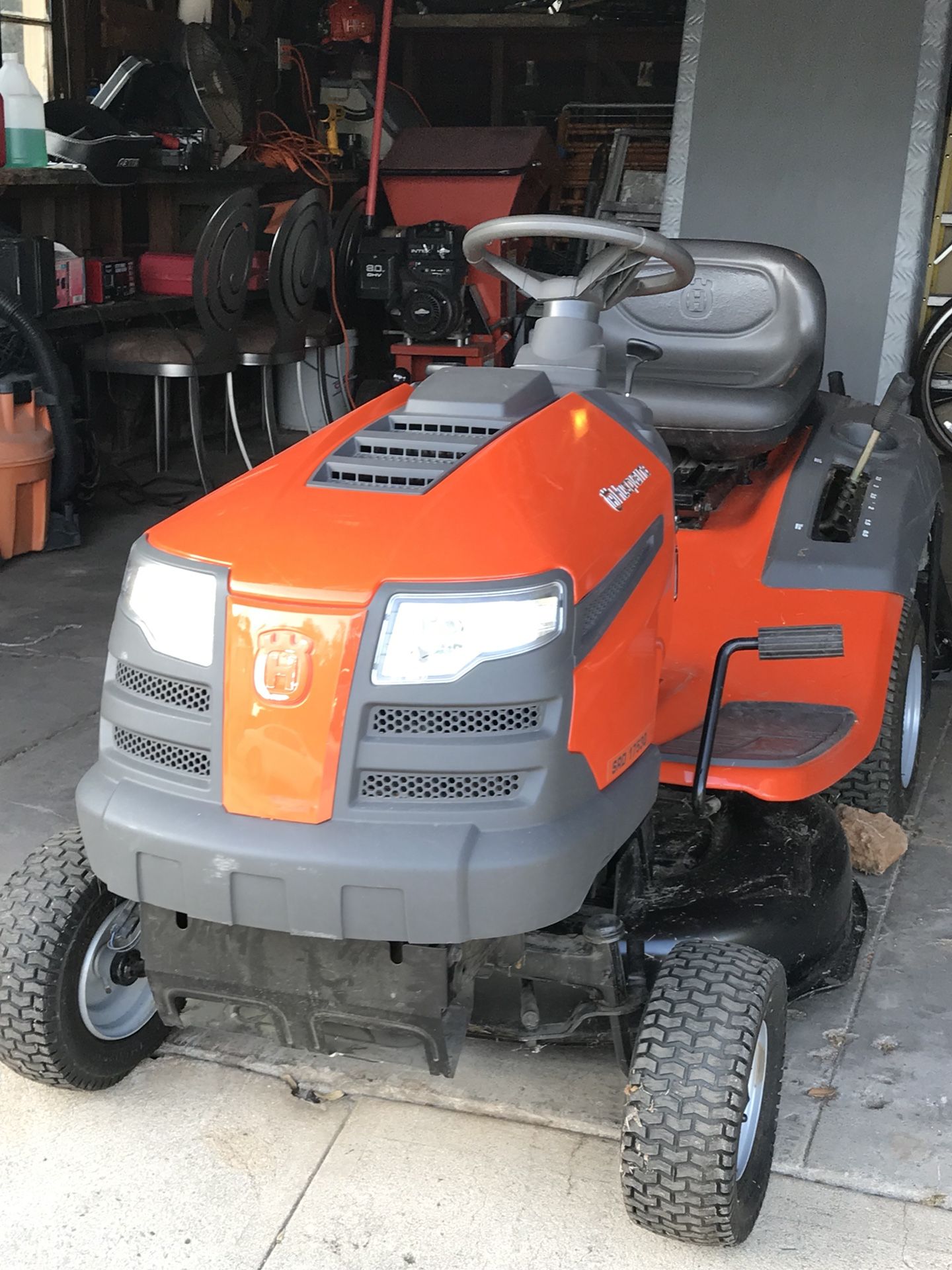 Husqvarna SRD17530 (30”) 17.5HP Riding Mower
